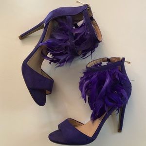 Cape robbin purple feathered heels